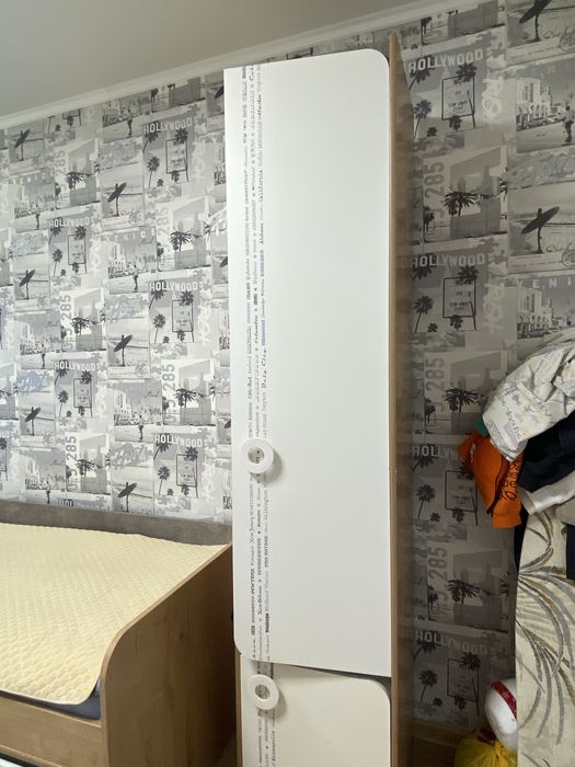 Продаеться подрастковая мебель Росс производства