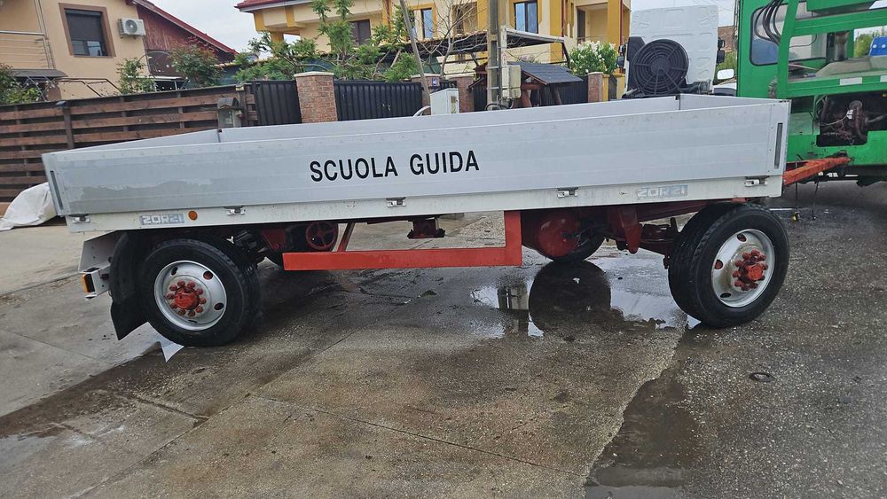 Remorca platforma agricola
