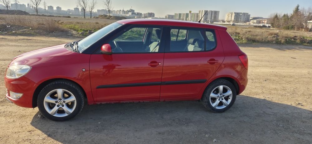 Skoda Fabia septembrie 2012 / 1, 2 TSI-proprietar-84.000 km