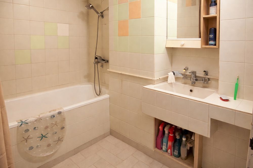 Продавам 2стаен, преустроен в тристаен апартамент в Младост 3