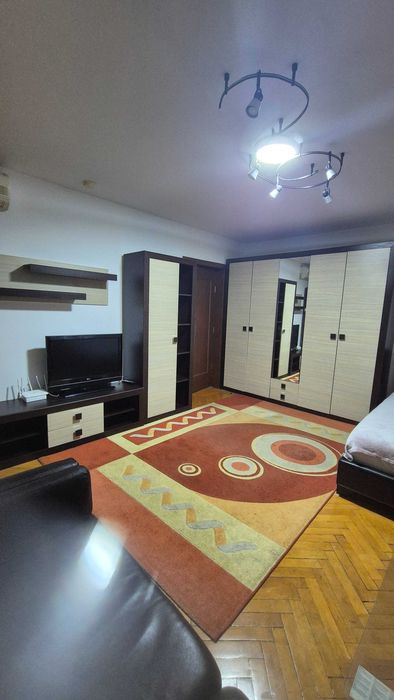 Inchiriat Garsoniera Piata Muncii Bulevardul Decebal 3minute metrou