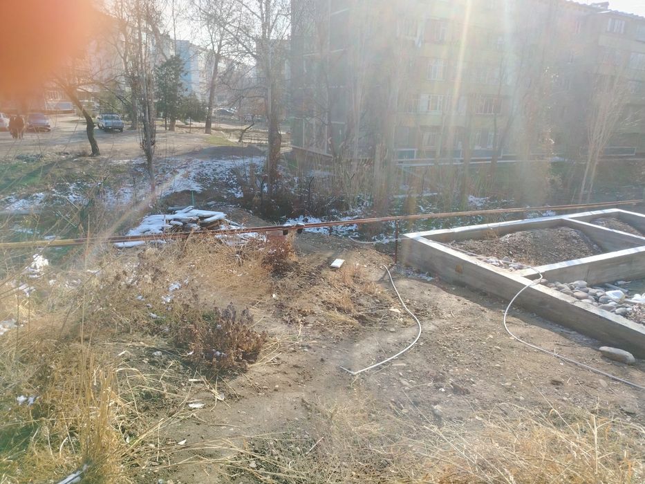 Yer sotiladi kadastrlari bor  ozimiki