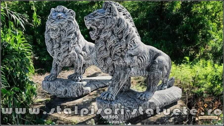 Set statuete lei gigant, din beton, model S66.