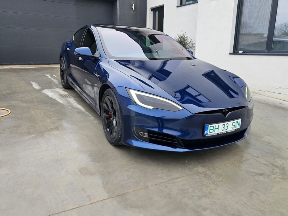 tesla model s