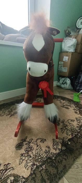 Лошадка-качалка детская