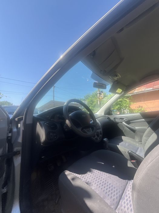 FORD Focus 2002 — imagine 3