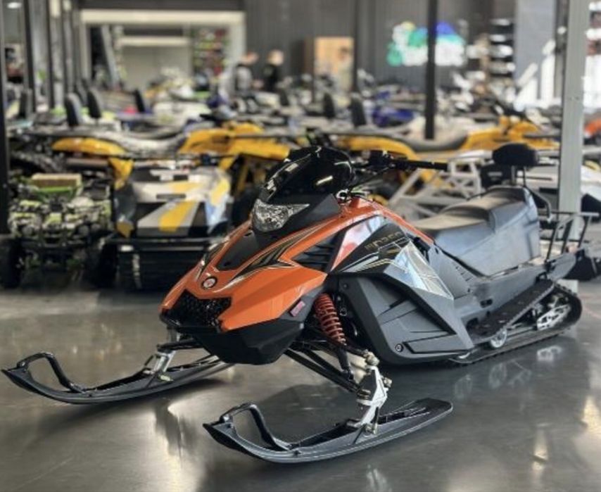 Продается снегоходы по цене ниже рыночных