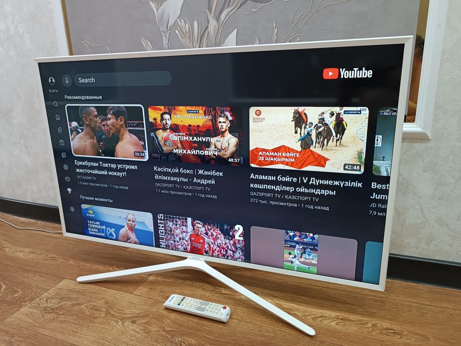 Телевизор SAMSUNG Смарт 43" Белый.