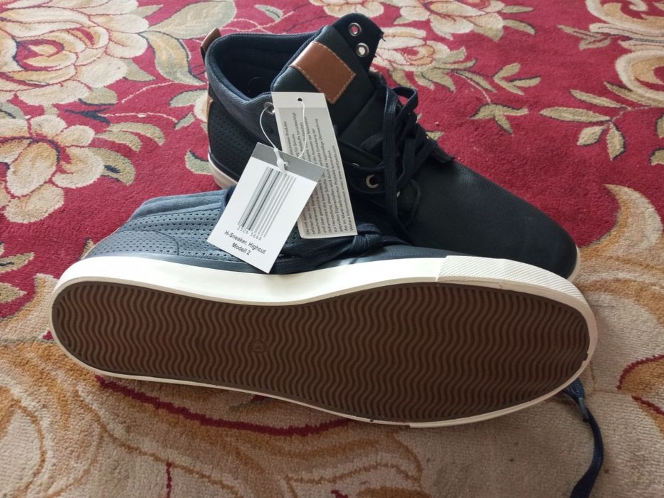 Продам обувь мужские, новые