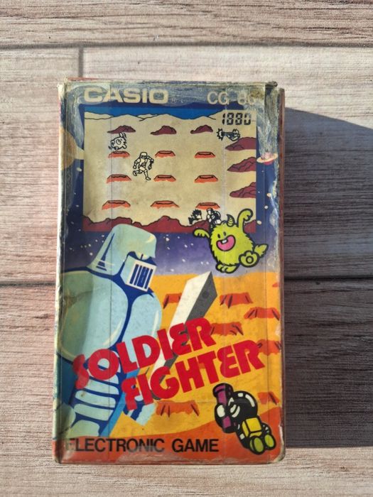 Японска ретро електронна игра Casio “Soldier Fighter”