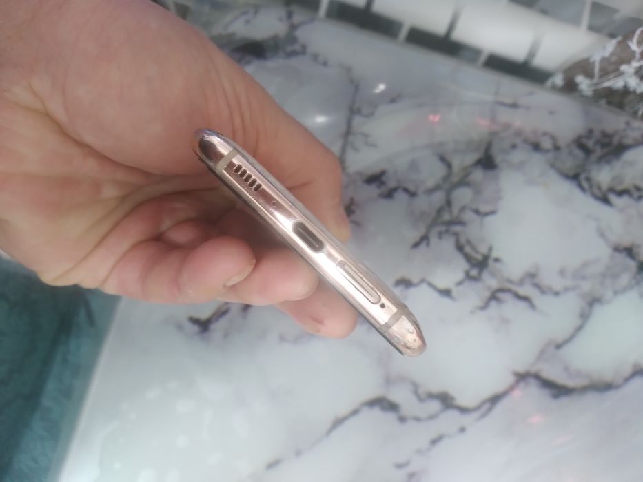 Телефон смартфон  Samsung a80