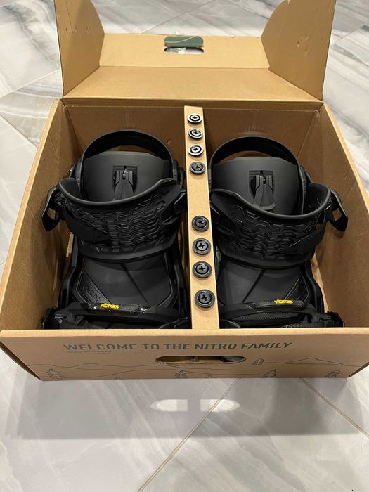 Сноуборд автомати Nitro Team Ultra Black 2025 L