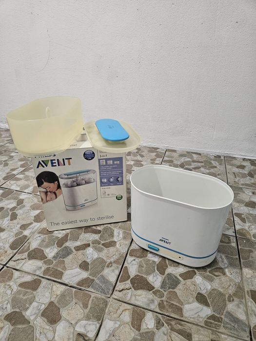 Sterilizator biberoane Avent