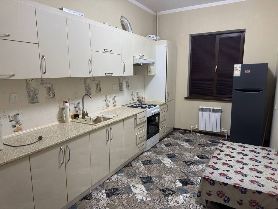 Motrid 3 etaj 3 xonali ijaraga beriladi 90 kvadrat