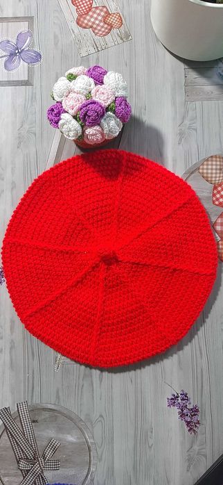 Beretă croșetată manual