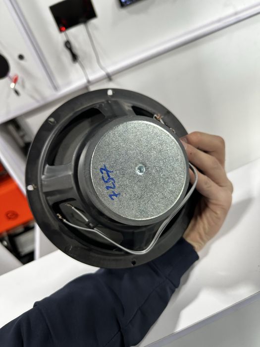 Midbass 20tali kalonka ideal holatda