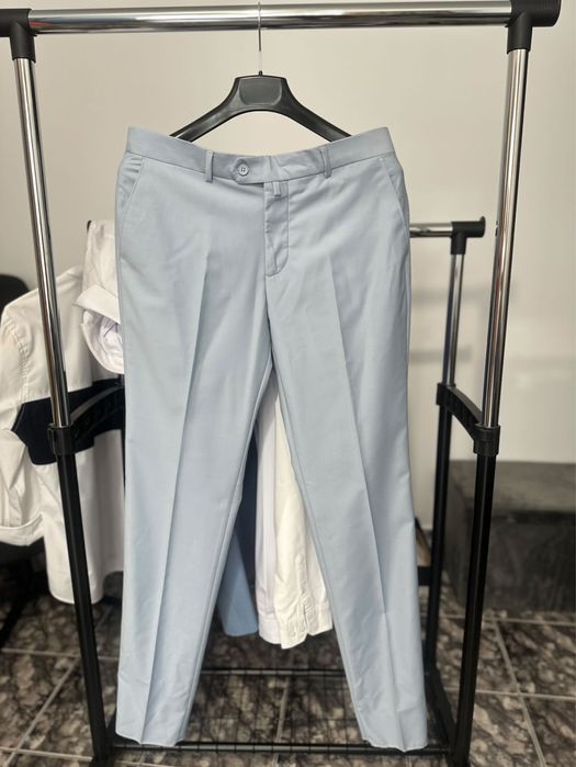 Costum elegant bărbătesc, firma Men, complet + accesorii, NOU etichetă