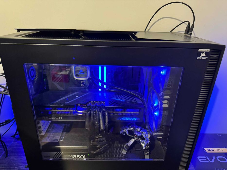 PC 7800X 3D, 32 GB 6000MHz, AMD RADEON 9070 XT 16 GB