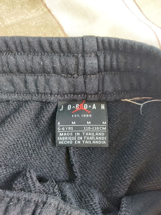 Детски анцуг-25лв.