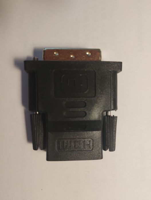 Adaptor de la HDMI la DVI
