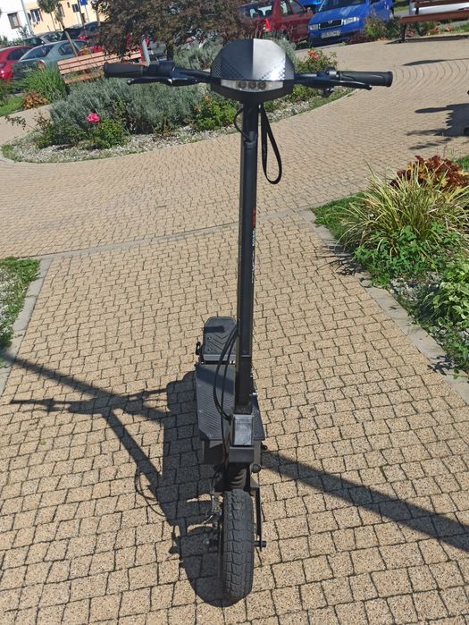 Vând Trotineta Myria în garanție foarte bună