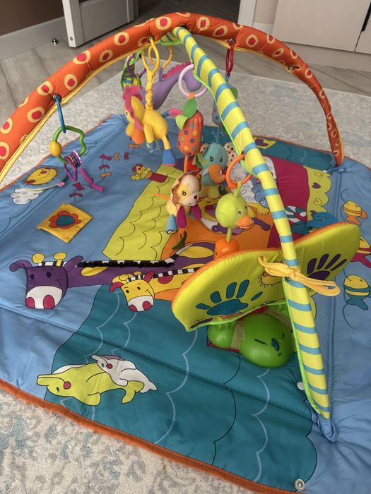 Развивающий коврик tiny love
