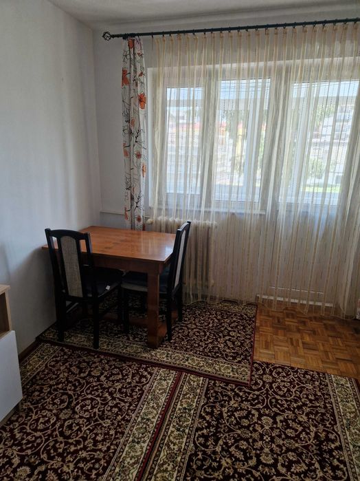 Vand apartament 2 camere, et. 2/4, decomandat, renovat total, spitalul militar, Nord, Pitesti.