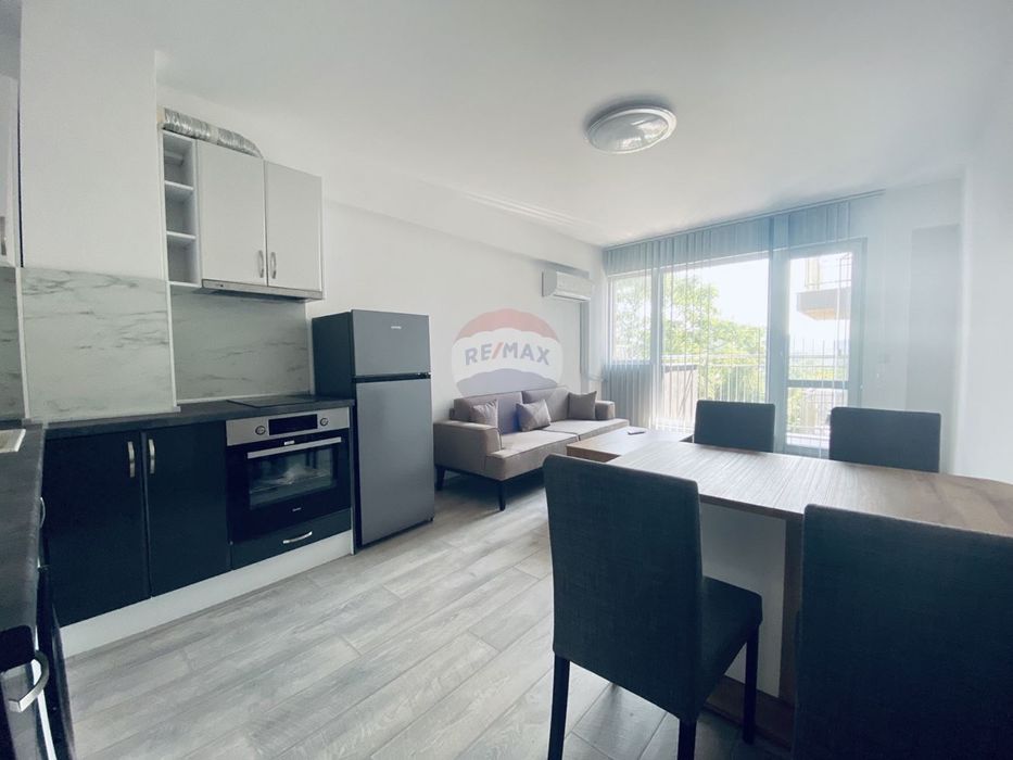 Дава се под наем Тристаен апартамент в Варна, Погреби - 66 кв.м за 714 € - Снимка #2