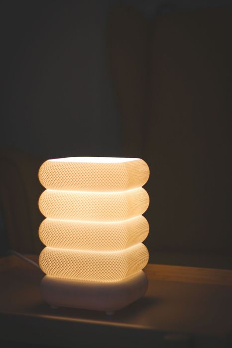 Стилна нощна ретро лампа