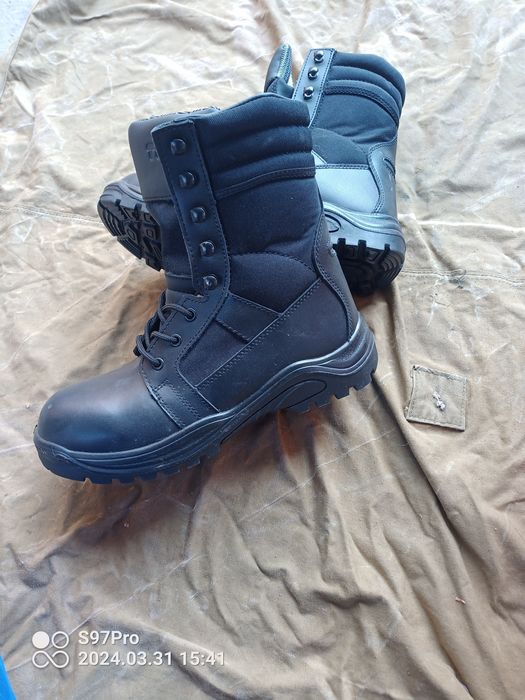 Берцы новые кожаные