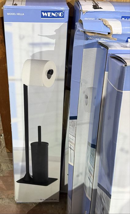 Стойки за тоалетна хартия с четки на WENKO