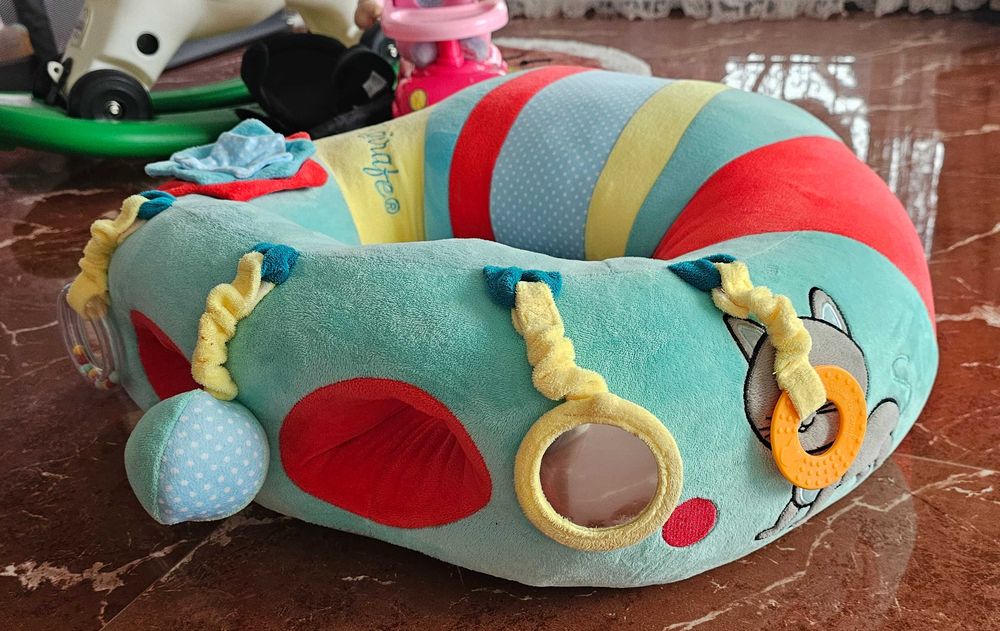 Пуф с активности Жирафчето Софи