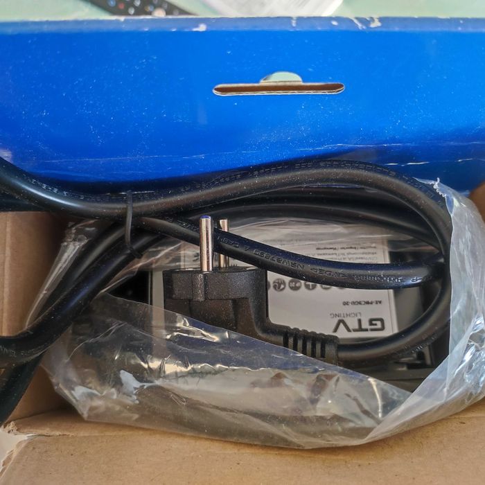 Контакт за вграждане 3х Schuko, с кабел 1,5 м, GTV