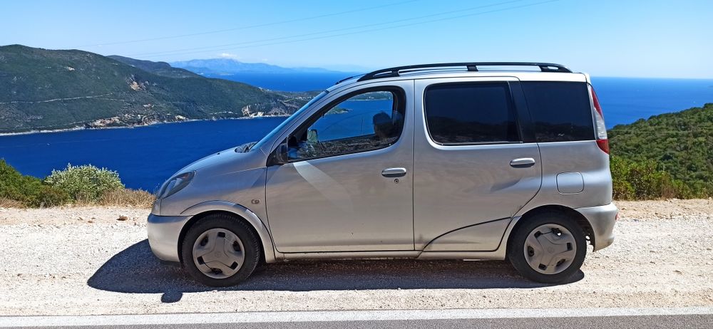 Toyota yaris verso