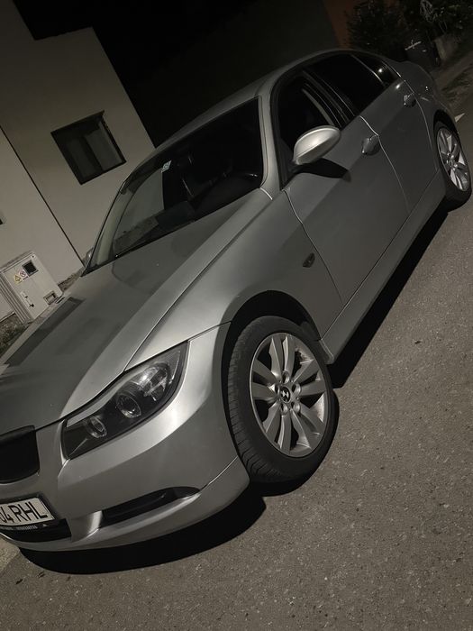 Se vinde  BMW E90 2007