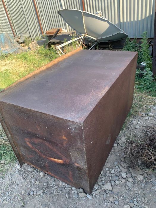 Продам ёмкость для воды или для топлива