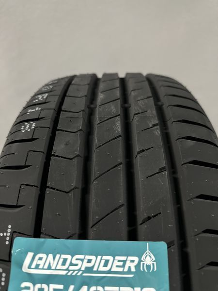 Нови летни гуми LANDSPIDER UHP 205/40R18 86Y XL БОРД 2054018