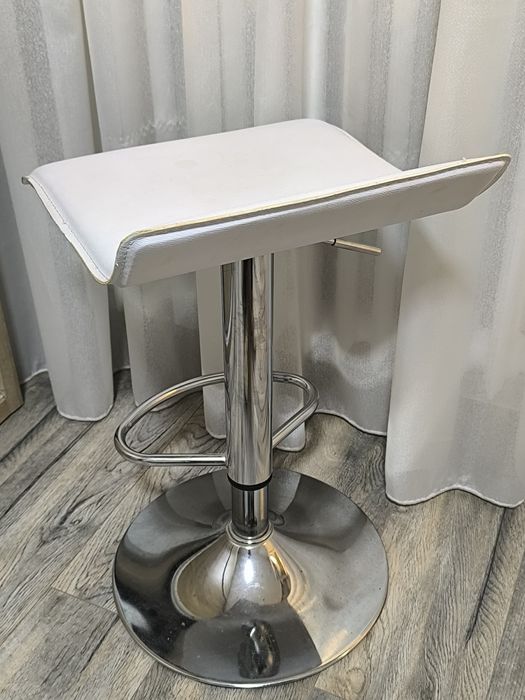 Scaun de bar reglabil