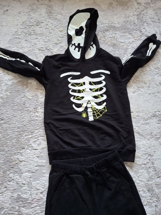 Детски екип - чисто нов