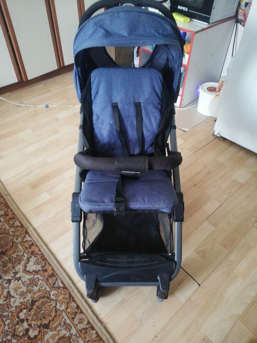 Продаю детскую коляску