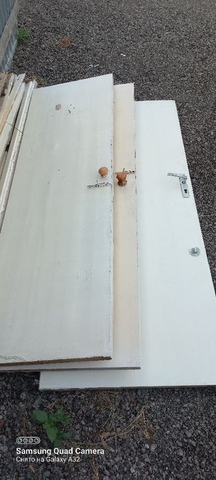 Продам межкомнатные двери