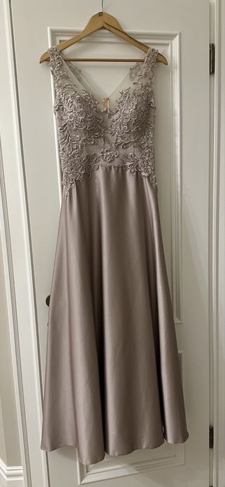 Красивое, вечернее платье