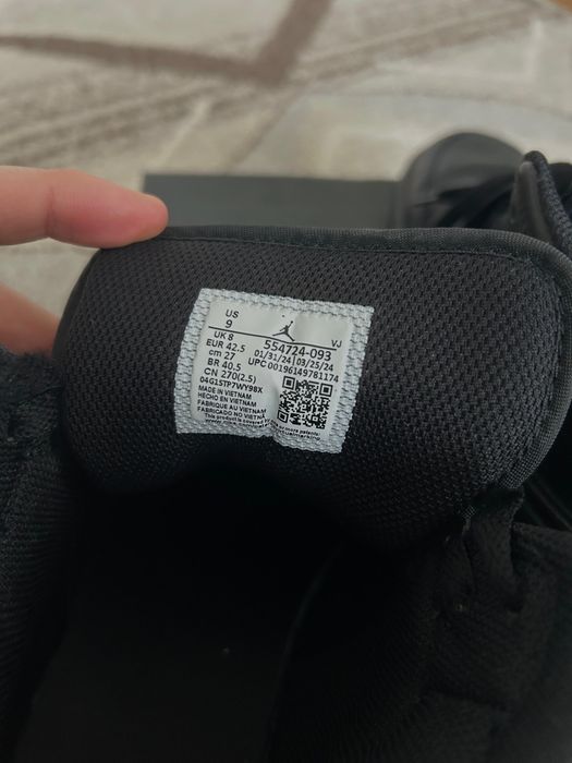 Jordan 1 Mid Full Black