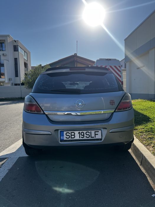OPEL Astra 2008 — imagine 4