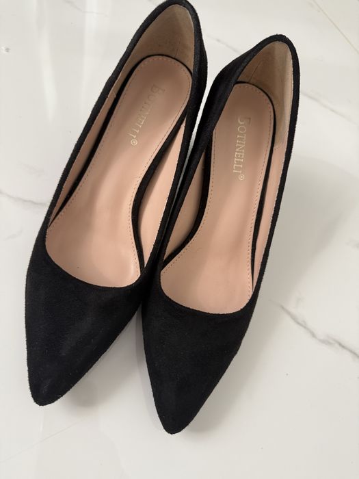 Pantofi stiletto