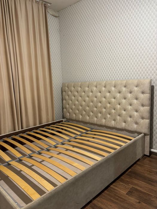 Спальня кровать в отличном состоянии