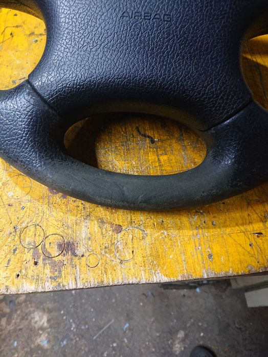 Волан Пежо   306 - 4 спици с въздушна възглавница