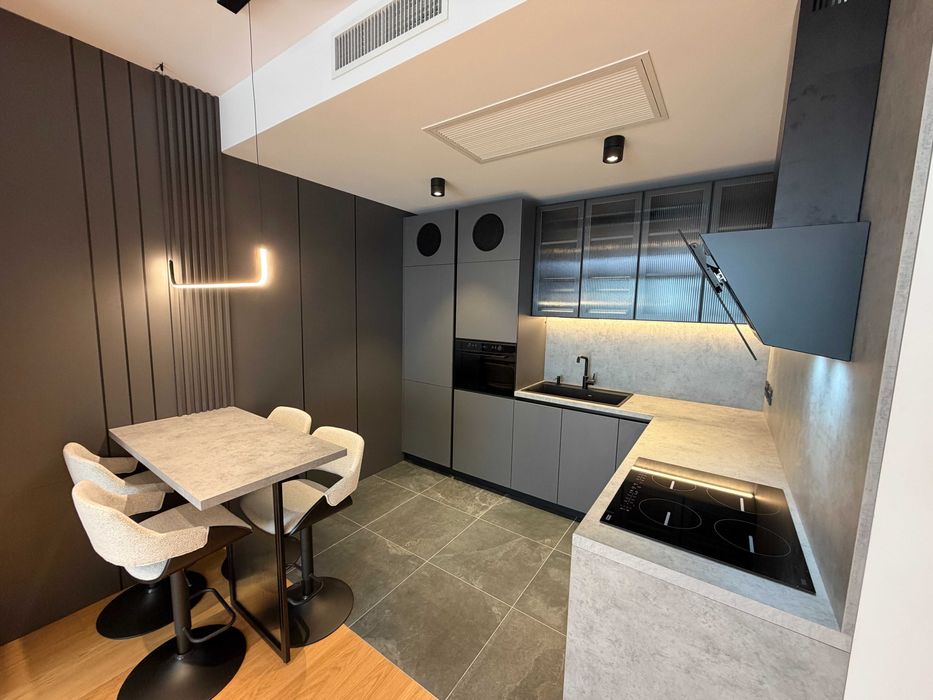 Direct proprietar - Ofer pentru inchiriere apartament doua camere  + parcare One Floreasca Towers