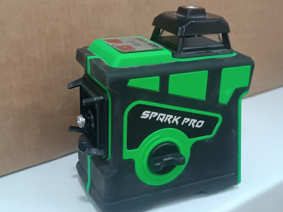 Лазерный нивелир