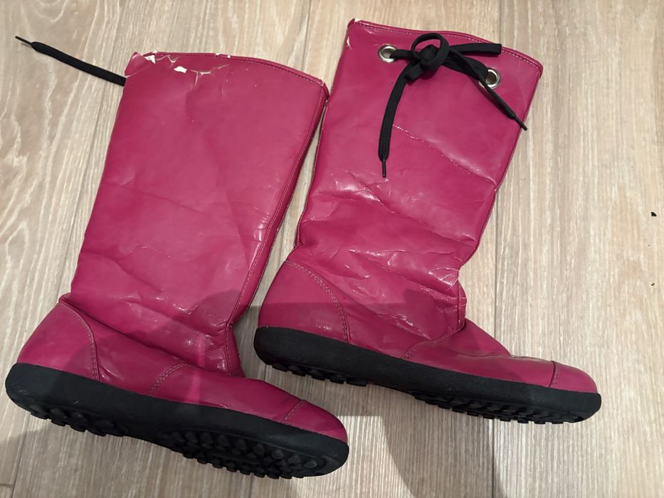 Продается детская обувь